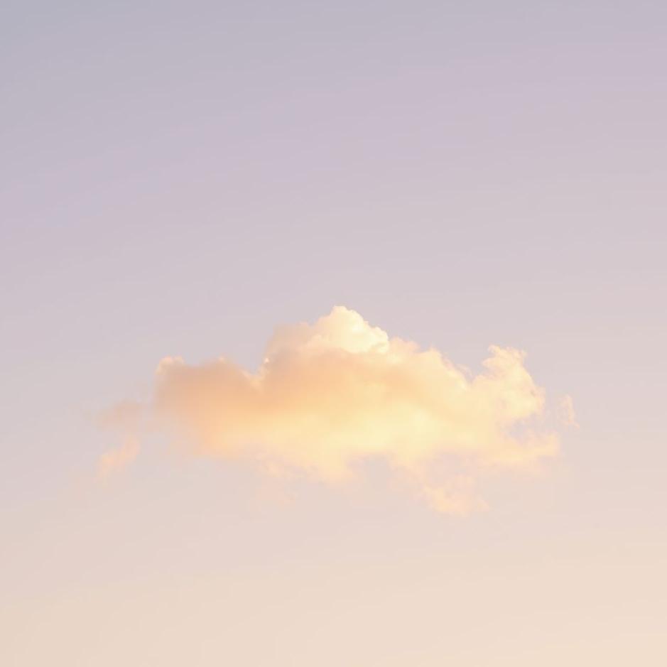 Dream : A cloud in the sky in a dream