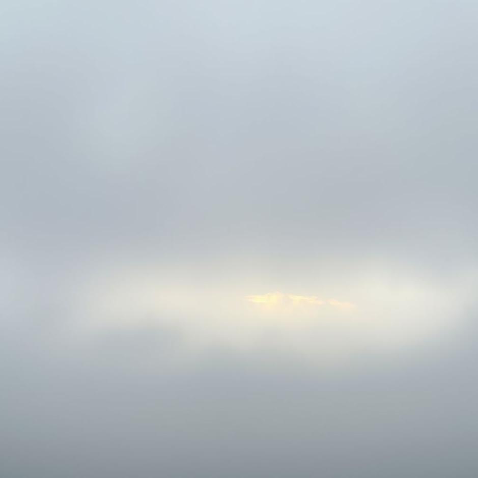 Dream : A gray sky in a dream