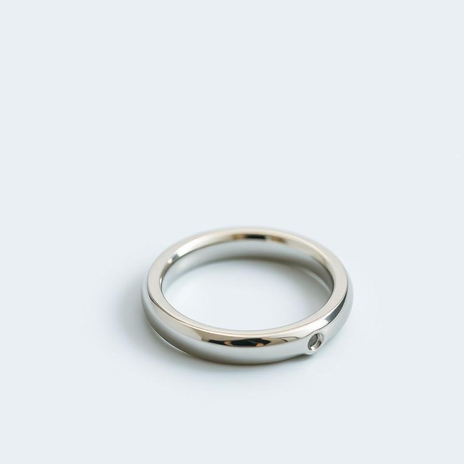 Dream : A white ring 