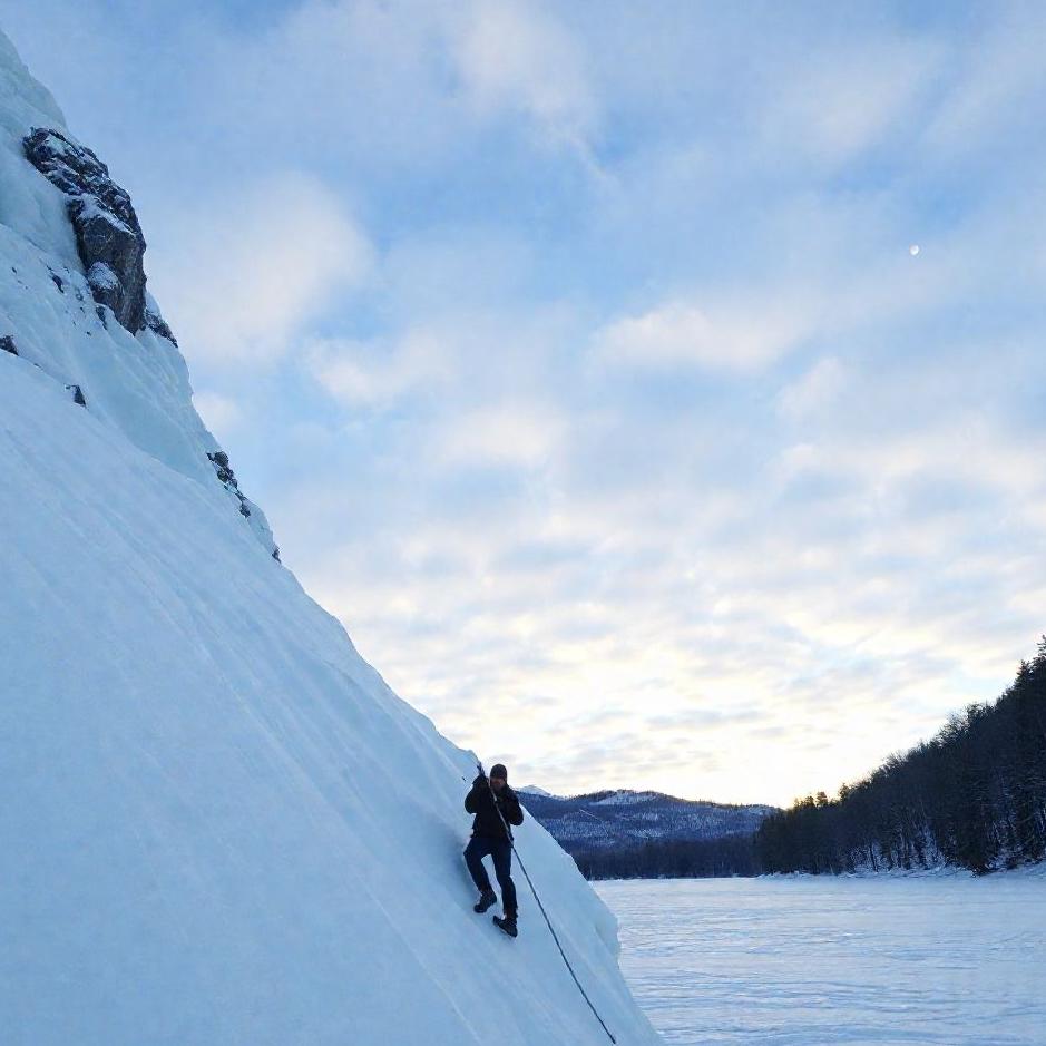 Dream : Climbing on ice 