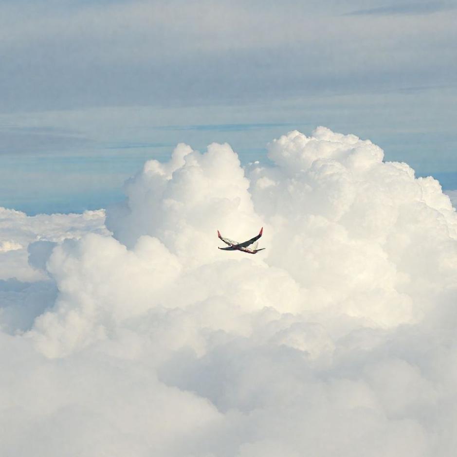 Dream Dictionary : Flying in the clouds 