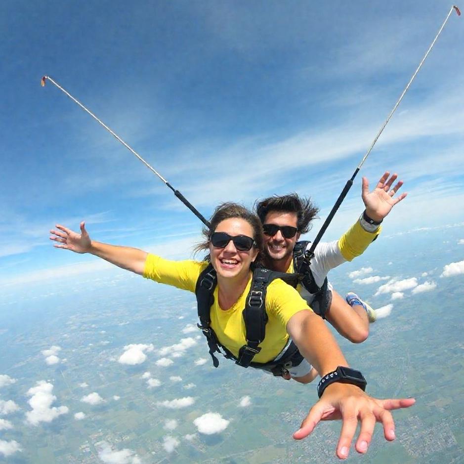 Dream : Flying together with your friend